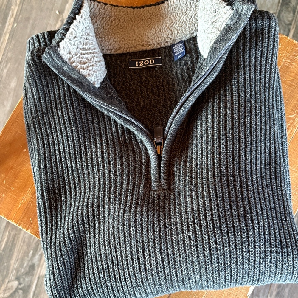 Izod Men's Charcoal Gray Quarter-Zip Sherpa-Lined Sweater sz large